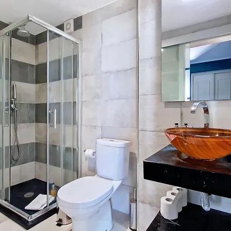Daire Ponta Beachside By Lovelystay Funchal