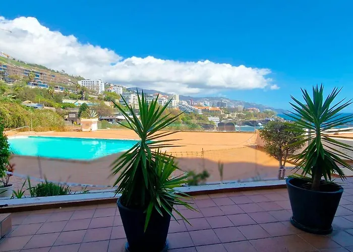Ponta Beachside By Lovelystay Apartamento