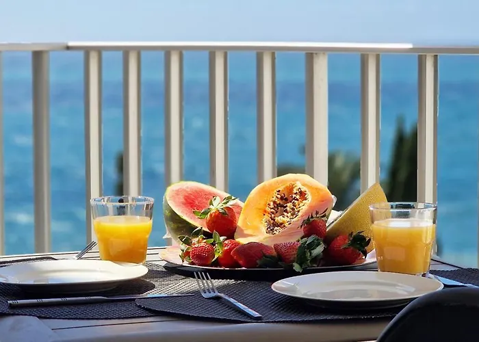 Ponta Beachside By Lovelystay 아파트