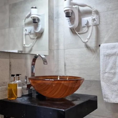 Apartman Ponta Beachside By Lovelystay