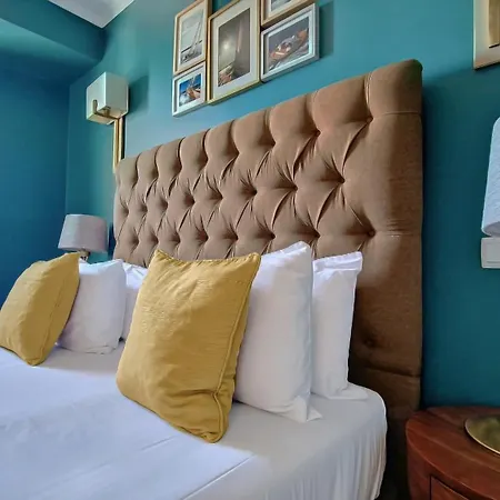 Apartman Ponta Beachside By Lovelystay